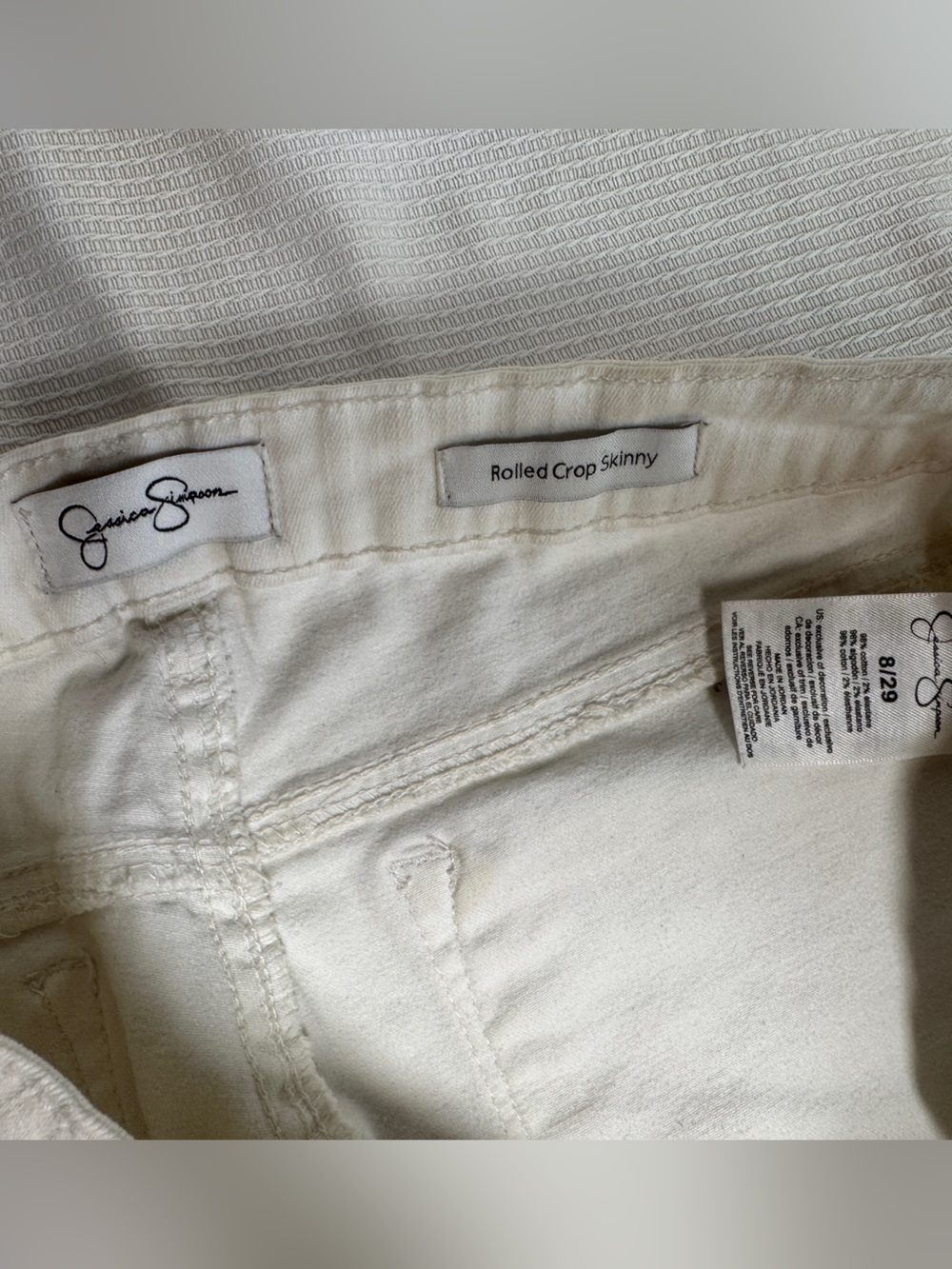 Jessica Simpson white rolled cropped skinny capris
